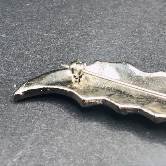 Set of 3 Long Leaf Pin Brooches Silver Tone Metal - Picture 7 of 10